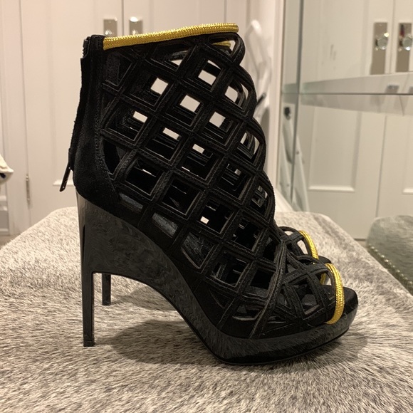 Mint condition BURBERRY Edenside Heels - Picture 3 of 11